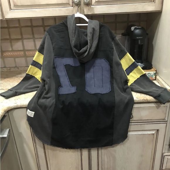 Free People Varsity Graphic HoodedOversize Letter Embroidery Piecing Raw Rounded - Picture 7 of 7